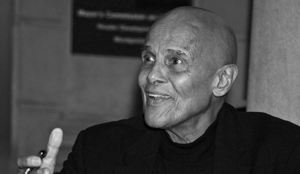 A murit Harry Belafonte, marele cântăreț supranumit "Regele lui Calypso" 830399
