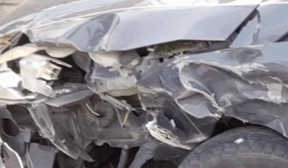 Cum au încercat angajaţii SMURD să convingă o femeie că este vinovată într-un accident rutier, în Bucureşti 830648