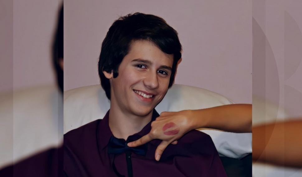 El este Cosmin, studentul de 20 de ani găsit mort într-o cameră de cămin din București. Tatăl tânărului: "Nu ştiu ce să cred" 830517