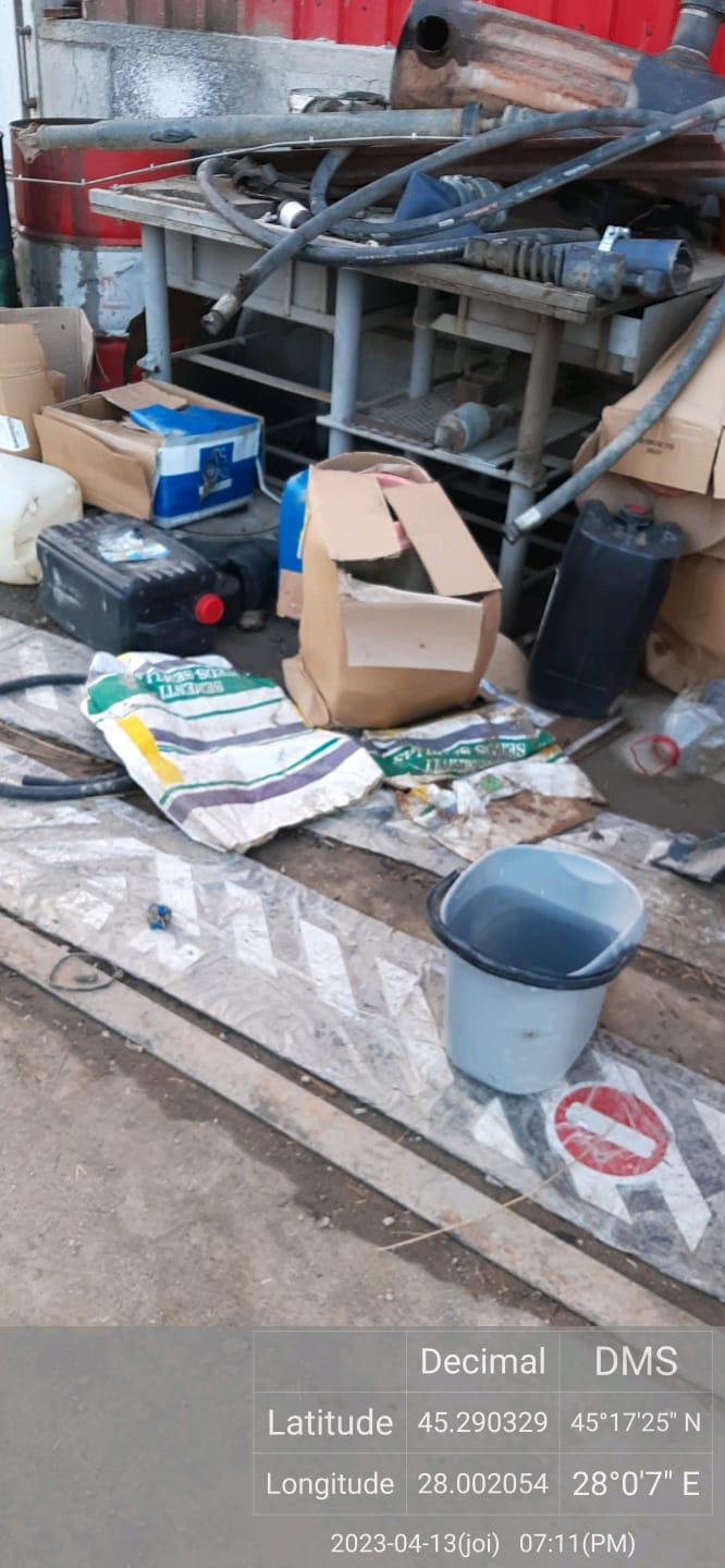 Primar din Tulcea, acuzat că i-a bătut şi sechestrat pe comisarii Gărzii de Mediu care erau în control la ferma fiului său 830674