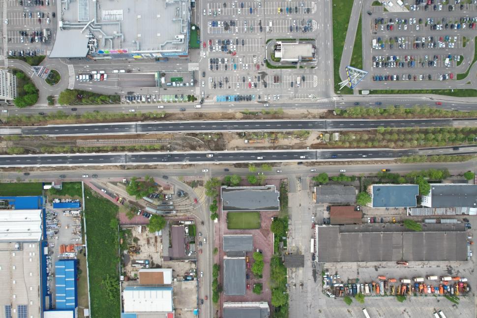 Două pasaje supraterane din zona comercială Pallady din București, au fost deschise circulației 830918