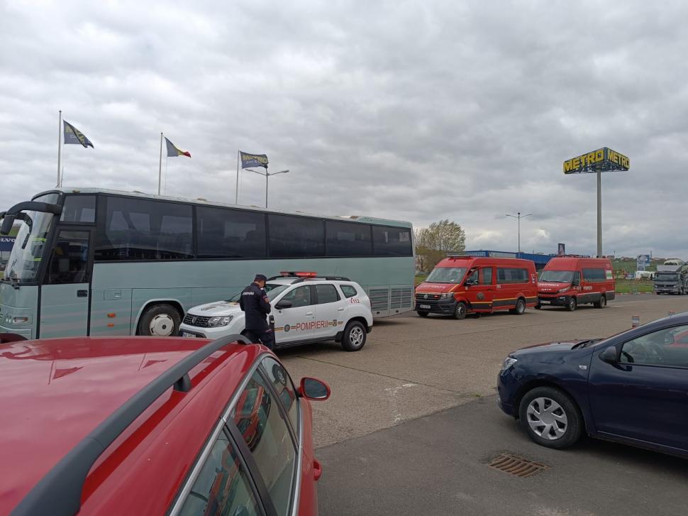 Planul roșu, activat la Iași! Un microbuz cu 47 de copii a fost implicat într-un accident rutier 830812