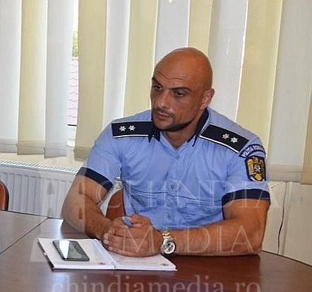 El este unul dintre polițiștii prinși în flagrant de DNA în timp ce lua șpaga 830883