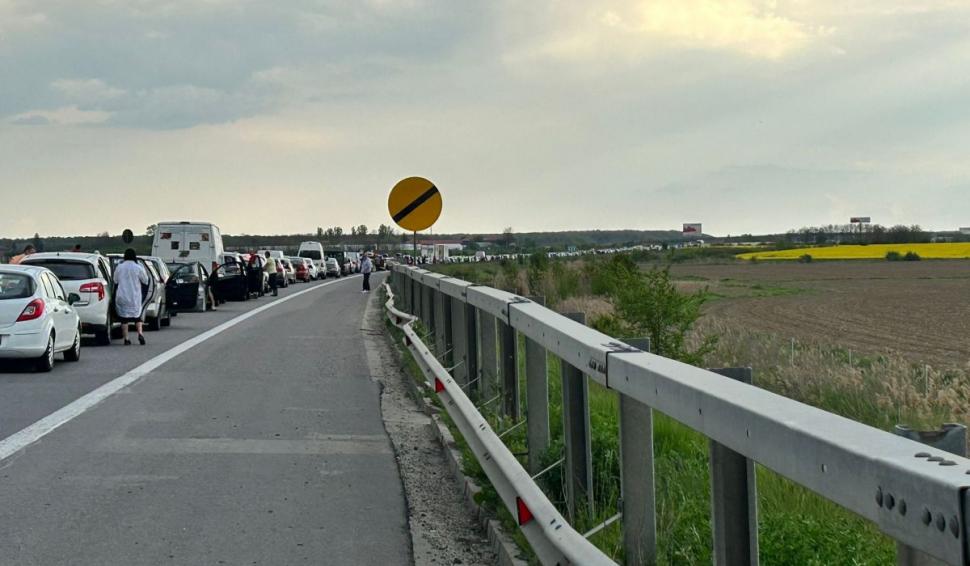 Accident grav pe Autostrada A3 București - Ploiești | Traficul a fost blocat | A fost mobilizat un elicopter SMURD 831314