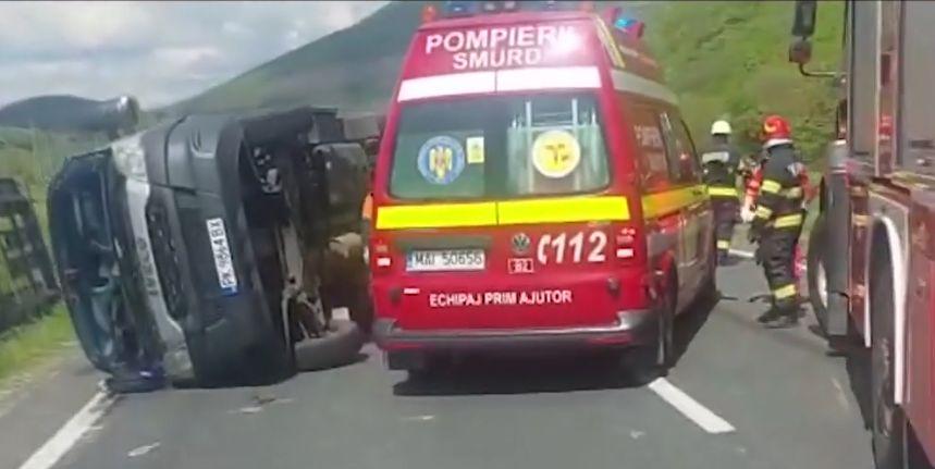 Accident extrem de grav în Caraș-Severin: o mașină a intrat într-un autocar care transporta români în Spania | Cel puțin un mort și mai mulți răniți 831424