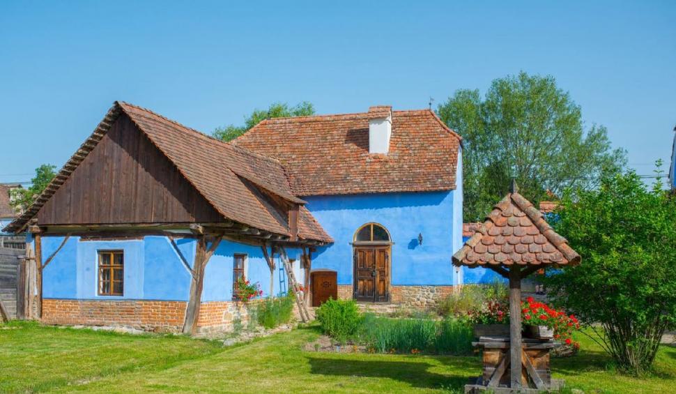 Reportaj The New York Times despre casa regelui Charles din Transilvania. Cât costă să dormi în patul monarhului    831513