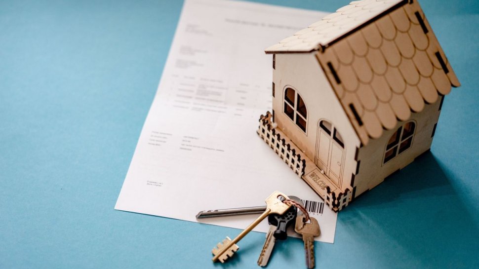Noi reguli la vânzarea locuințelor! Vânzătorul va fi nevoit să plătească taxe indiferent de valoarea imobilului