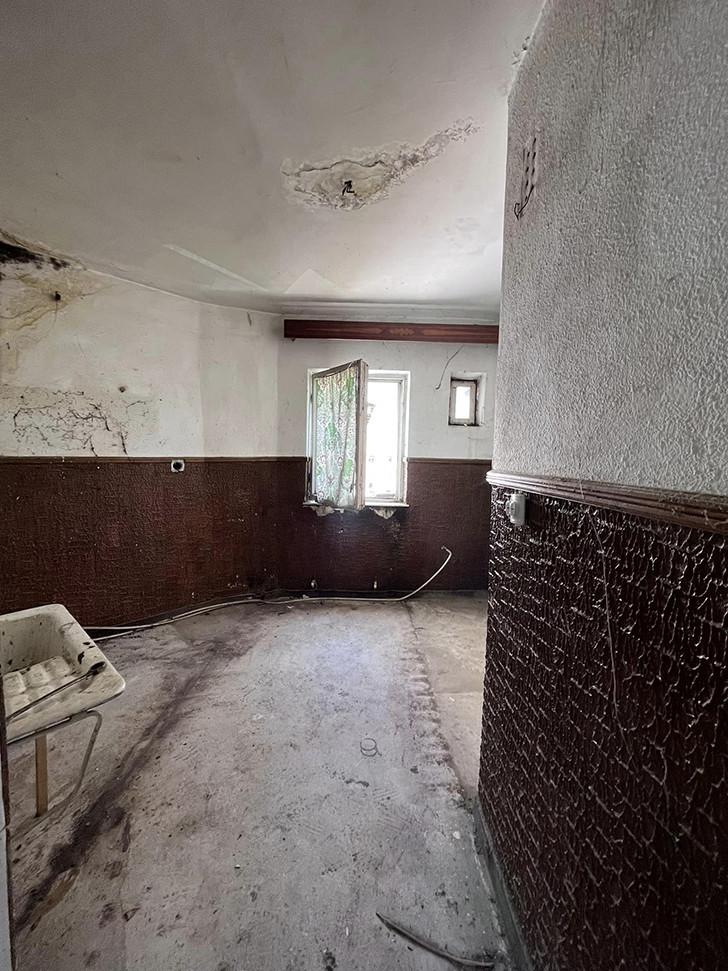 “Ce scump e mucegaiul” Cum arată cel mai urât apartament din Vaslui și la ce preț a fost pus la vânzare 831973
