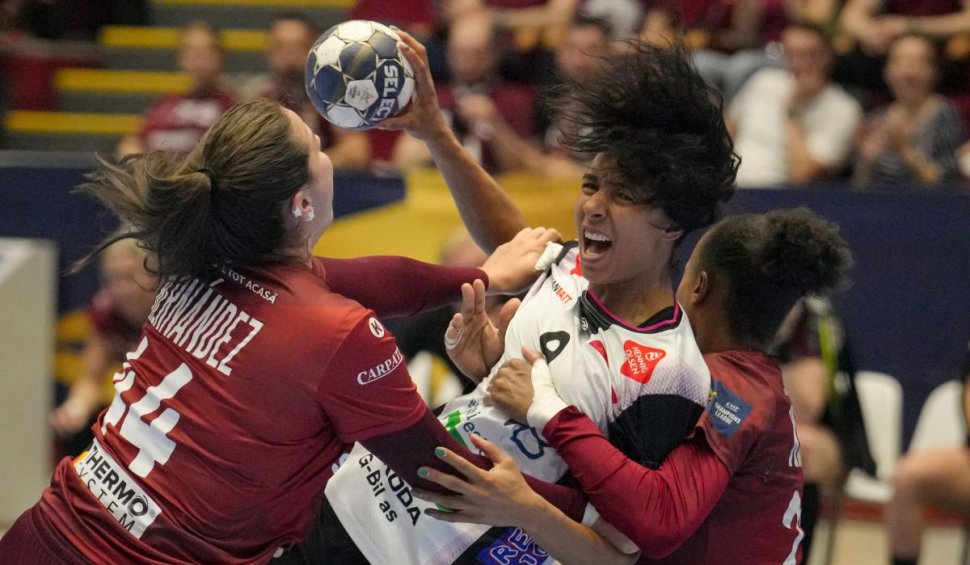 Rapid Bucureşti, oprită în sferturile de finală ale Ligii Campionilor la handbal feminin de Vipers Kristiansand