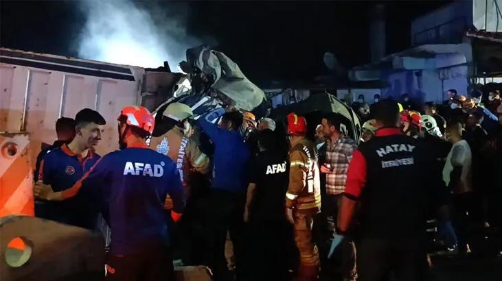 12 morți și 31 de răniți, după ce un camion a rămas fără frâne și a lovit mai multe mașini, în Turcia 832495