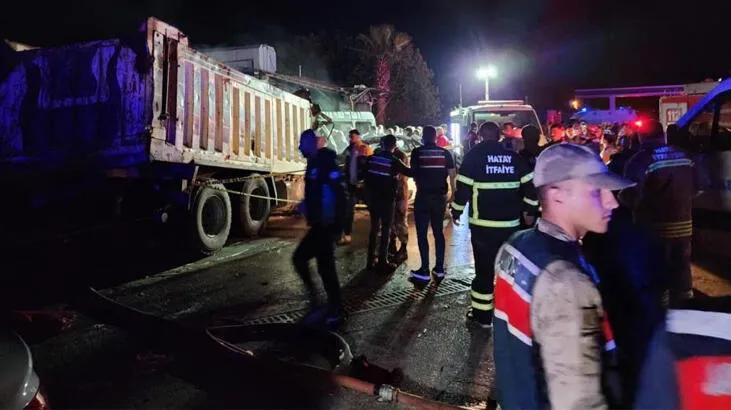 12 morți și 31 de răniți, după ce un camion a rămas fără frâne și a lovit mai multe mașini, în Turcia 832496