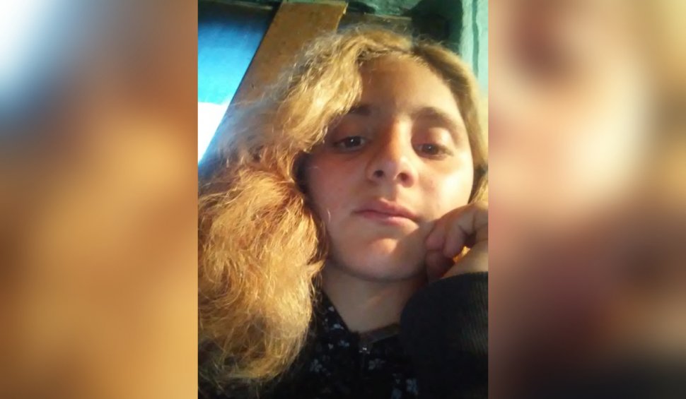 Ați văzut-o? Bejenaru Oana Mădălina, o fată de 14 ani, a dispărut de acasă, din Hălăucești, Iași. Dacă o vedeți, sunați la 112