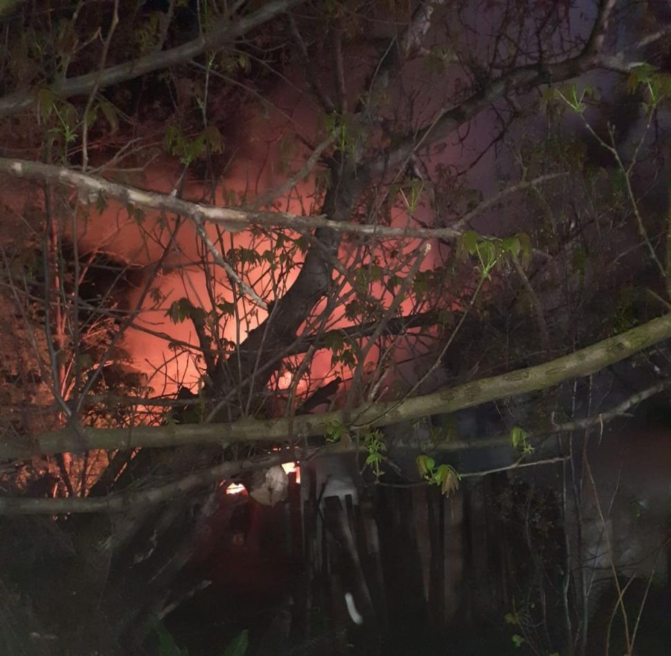 Singurătatea și o lumânare nesupravegheată au dus la o tragedie în tăcere pentru o persoană din localitatea Durnești 832621