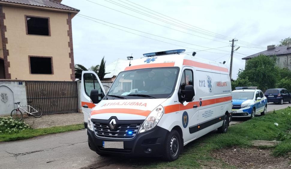 O fată de 15 ani s-a stins din viaţă după ce i-a venit rău în casă şi a început să-i curgă sânge din nas, în Băleşti, Vrancea 832916