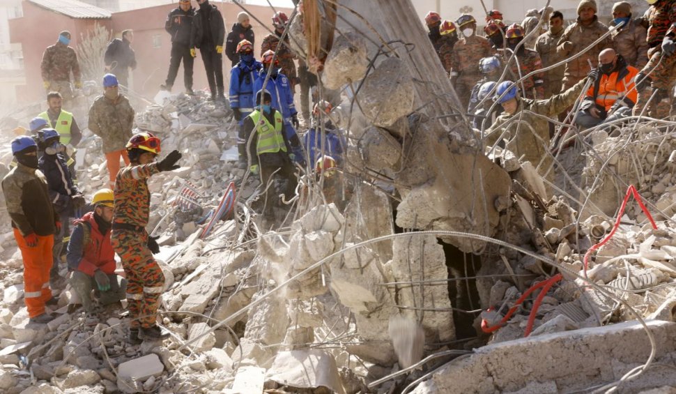 Un tată care și-a pierdut soția și doi copii în urma cutremurului din Turcia și-a ucis fetița care a supraviețuit după dezastru