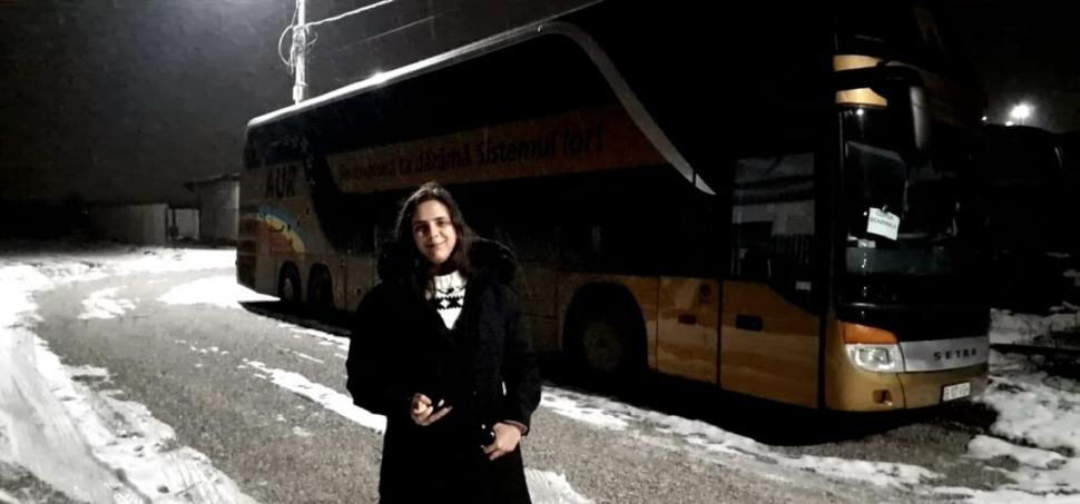 Ea este colaboratoarea AUR care a încercat să intre în Parlament cu patru gloanțe în geantă! Are doar 22 de ani 833042