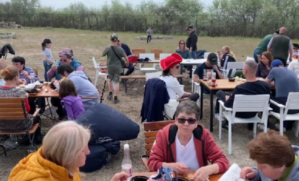 Parastasul Piraților Nepomeniți. Masă mare de pomenire la Cimitirul Maritim din Sulina 833723