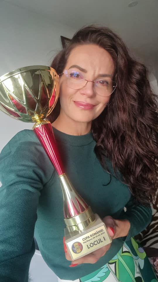 Cum arată noua campioană naţională la fitness. Este medic și are 47 de ani 833833