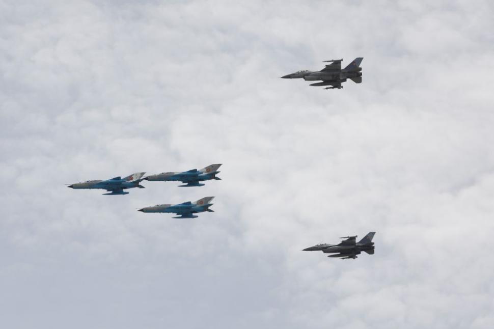 Adio, MiG-21! Bătrânele aparate sovietice sunt scoase la pensie după ultimul zbor 833984