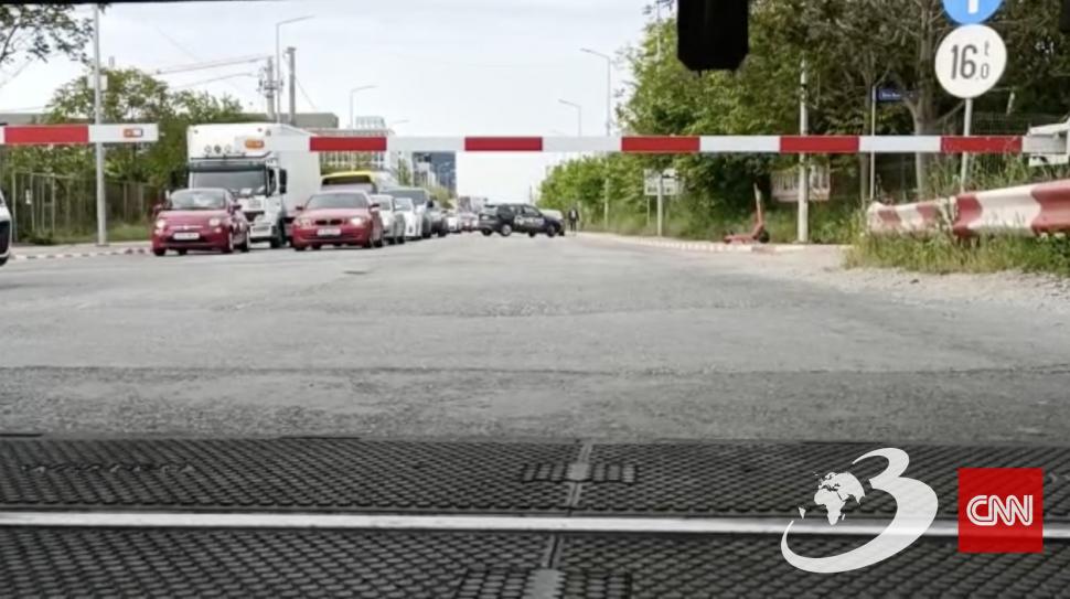 Trafic blocat în nordul Bucureștiului, după ce un marfar s-a defectat pe șine, la bariera Petricani 834074