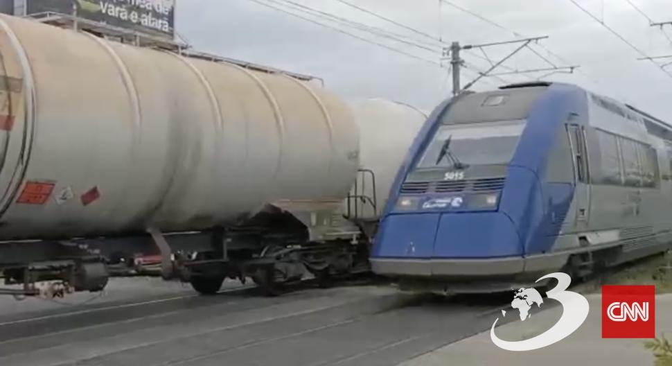 Trafic blocat în nordul Bucureștiului, după ce un marfar s-a defectat pe șine, la bariera Petricani 834075