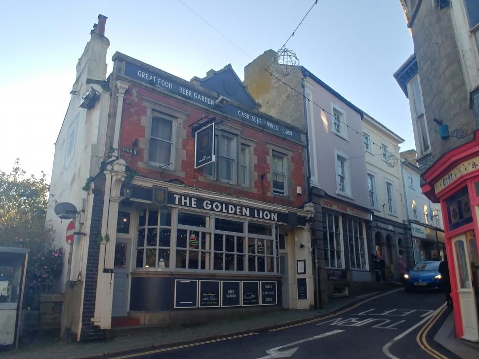 Acasă la Regele Arthur, pe urmele Cavalerilor Mesei Rotunde 834691