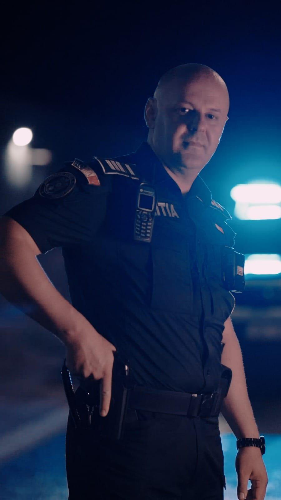 Un poliţist celebru în online şi-a dat demisia şi a renunţat la pensie după 27 de ani de muncă 834635