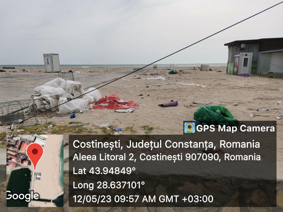 Mizerie de nedescris pe plaja din Costineşti la două săptămâni după festivalul la care au participat zeci de mii de tineri 834871