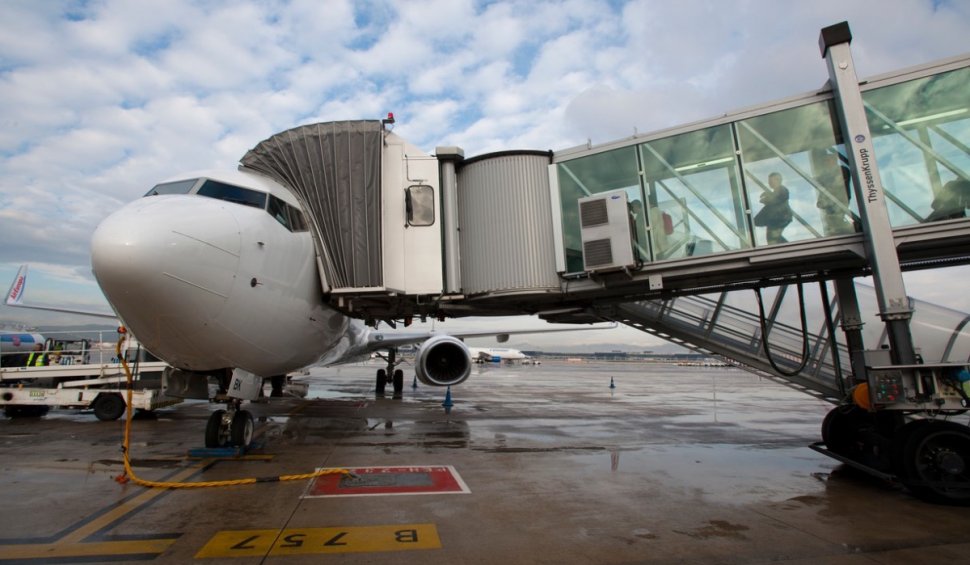 O nouă platformă de parcare a avioanelor este construită pe Aeroportul Otopeni