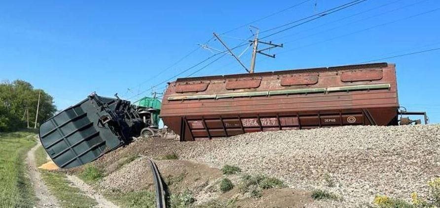 Un tren a deraiat în urma unei explozii, în Crimeea ocupată de ruşi. A fost blocată circulația feroviară între Simferopol și Sevastopol