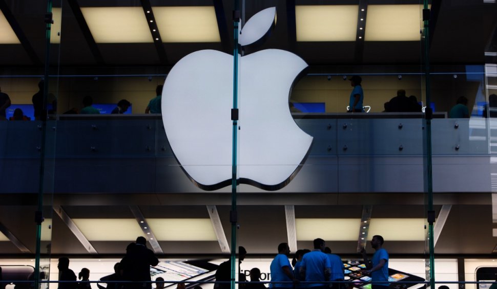 Apple a interzis angajaților să mai folosească ChatGPT ca să evite "scurgerea de date"