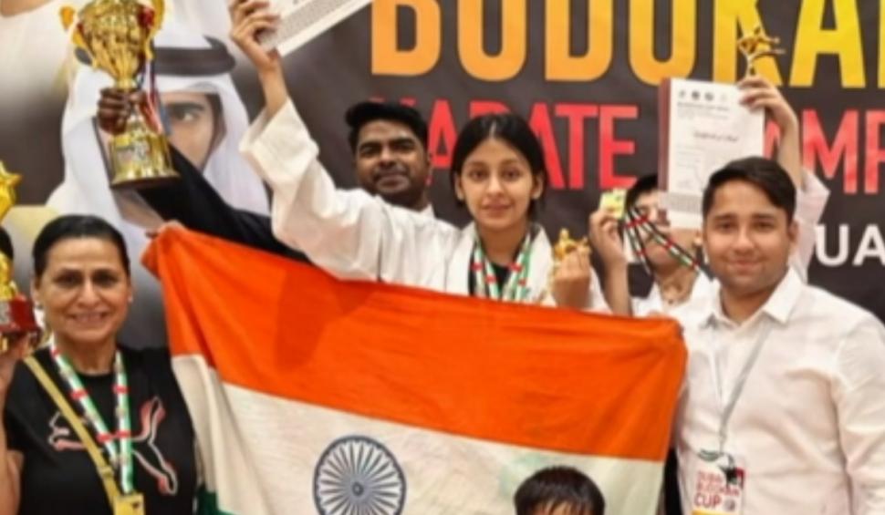O bunică și nepoata ei au obținut medalii la o competiție internațională de karate din Dubai: "Visul din copilărie mi s-a împlinit" 835324