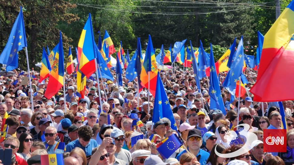 Zeci de mii de oameni la mitingul pro-european din Chișinău. Președintele PE, Roberta Metsola, a scandat cu mulțimea: Solidaritate! 835394