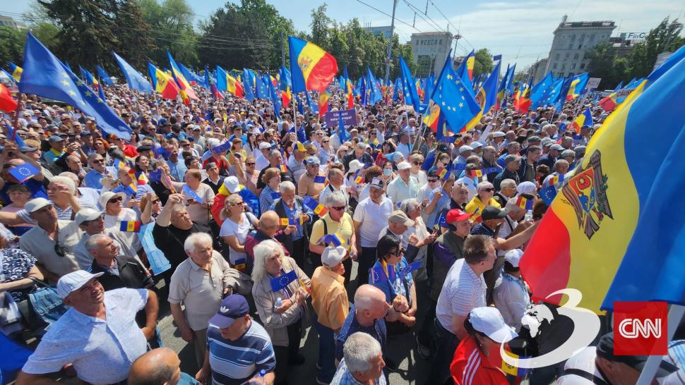 Zeci de mii de oameni la mitingul pro-european din Chișinău. Președintele PE, Roberta Metsola, a scandat cu mulțimea: Solidaritate! 835399