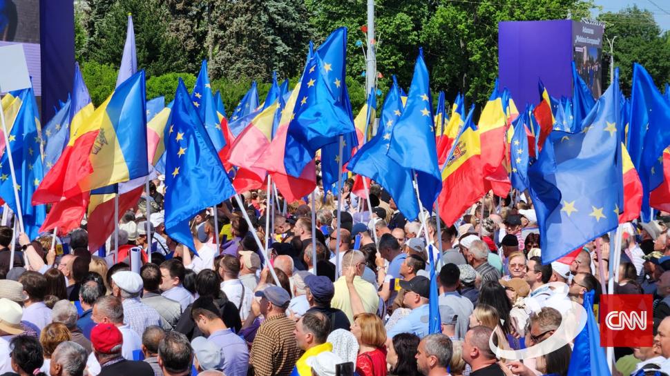 Zeci de mii de oameni la mitingul pro-european din Chișinău. Președintele PE, Roberta Metsola, a scandat cu mulțimea: Solidaritate! 835402