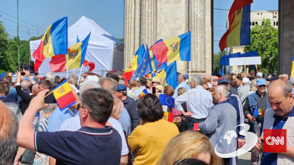 Zeci de mii de oameni la mitingul pro-european din Chișinău. Președintele PE, Roberta Metsola, a scandat cu mulțimea: Solidaritate! 835404