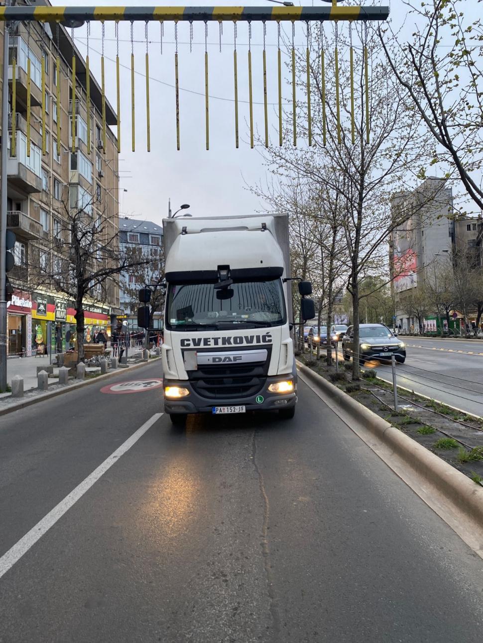 Primăria Sectorului 4, apel public pentru şoferii care circulă prin pasajul Unirii | Respectaţi regulile de circulaţie 835597