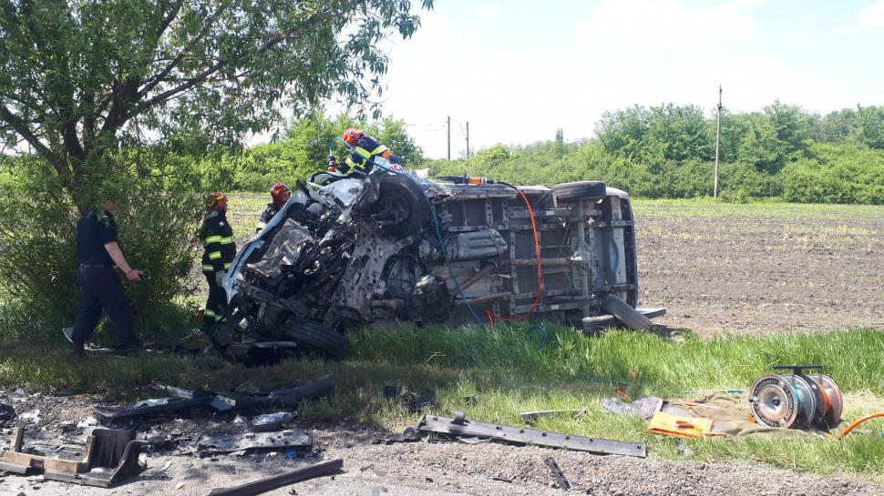 Familie moartă în accident: Mai aveau 10 km până ajungeau acasă | Durere fără margini după tragedia din Neamţ 835753