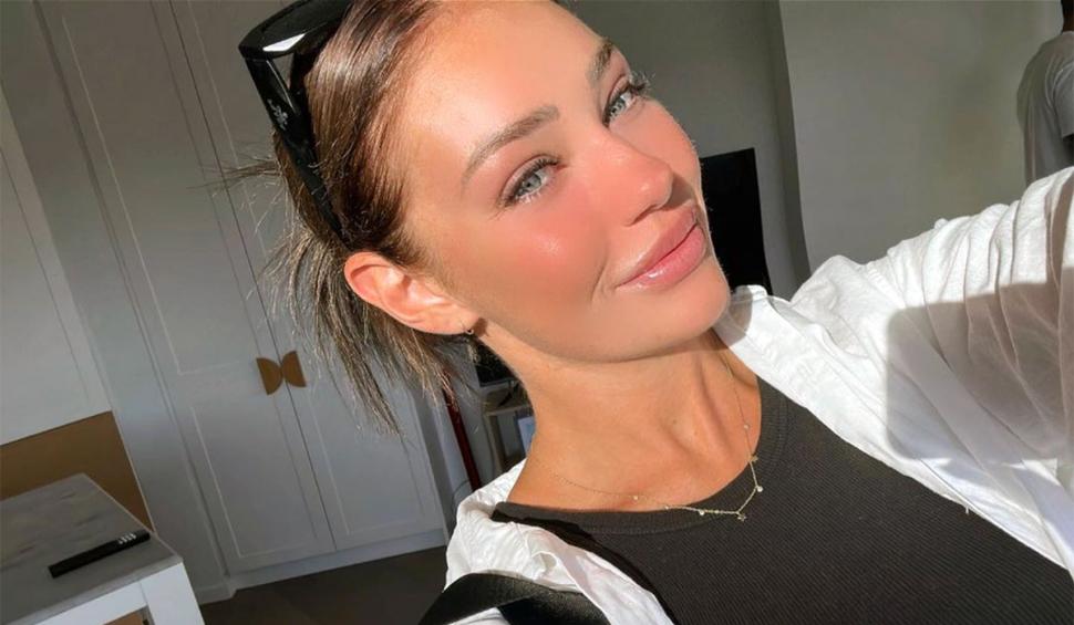 "Sunt un model OnlyFans. Am descoperit că tatăl meu vitreg era cel mai mare abonat al meu". Metoda prin care o fată a descoperit că tatăl ei vitreg era abonatul ei numărul unu 835986