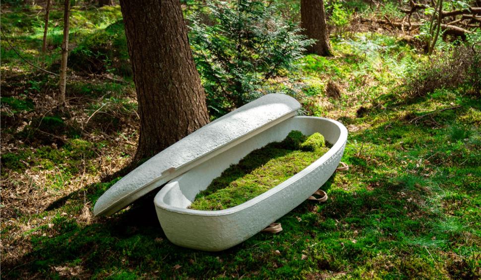 Ultima fiță în materie de sicrie. Sunt "crescute" și se descompun în aproximativ o lună 836215