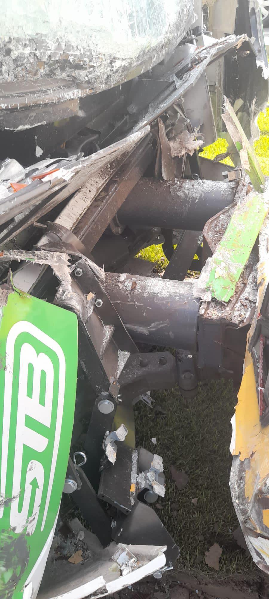 Accident între două tramvaie pe Șoseaua Giurgiului. Unul dintre ele a deraiat. Circulaţia a fost blocată temporar  836465