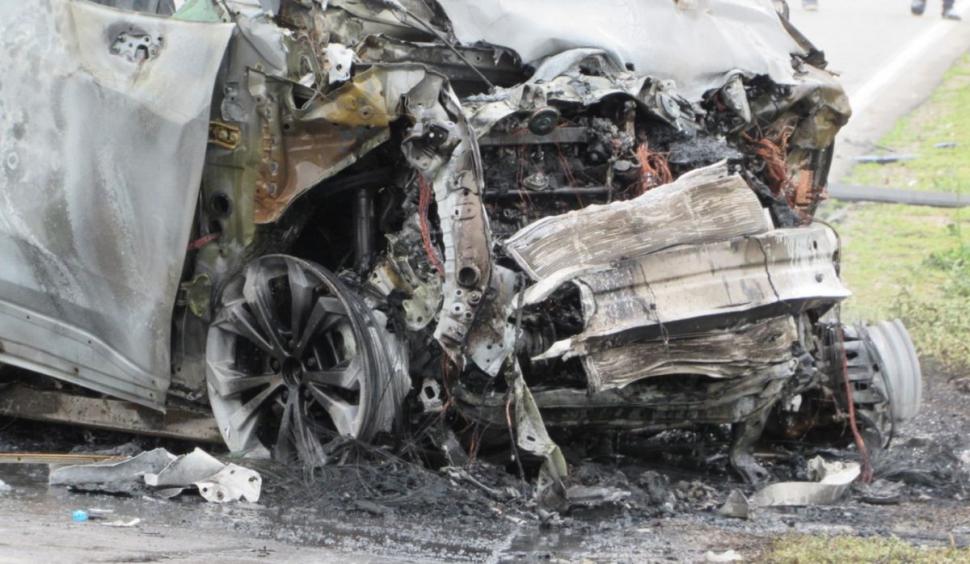 Doi români au murit carbonizaţi într-un cumplit accident în Bulgaria. Maşina lor a luat foc după impactul cu un TIR tot din România 836749