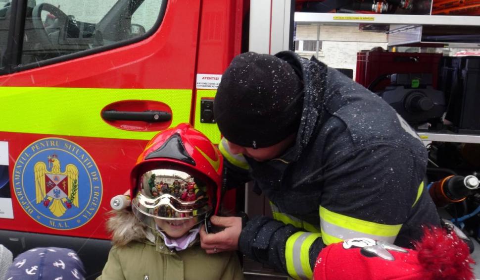 Instituția în care românii au cea mai mare încredere. Partidele politice se află pe ultimul loc 836752