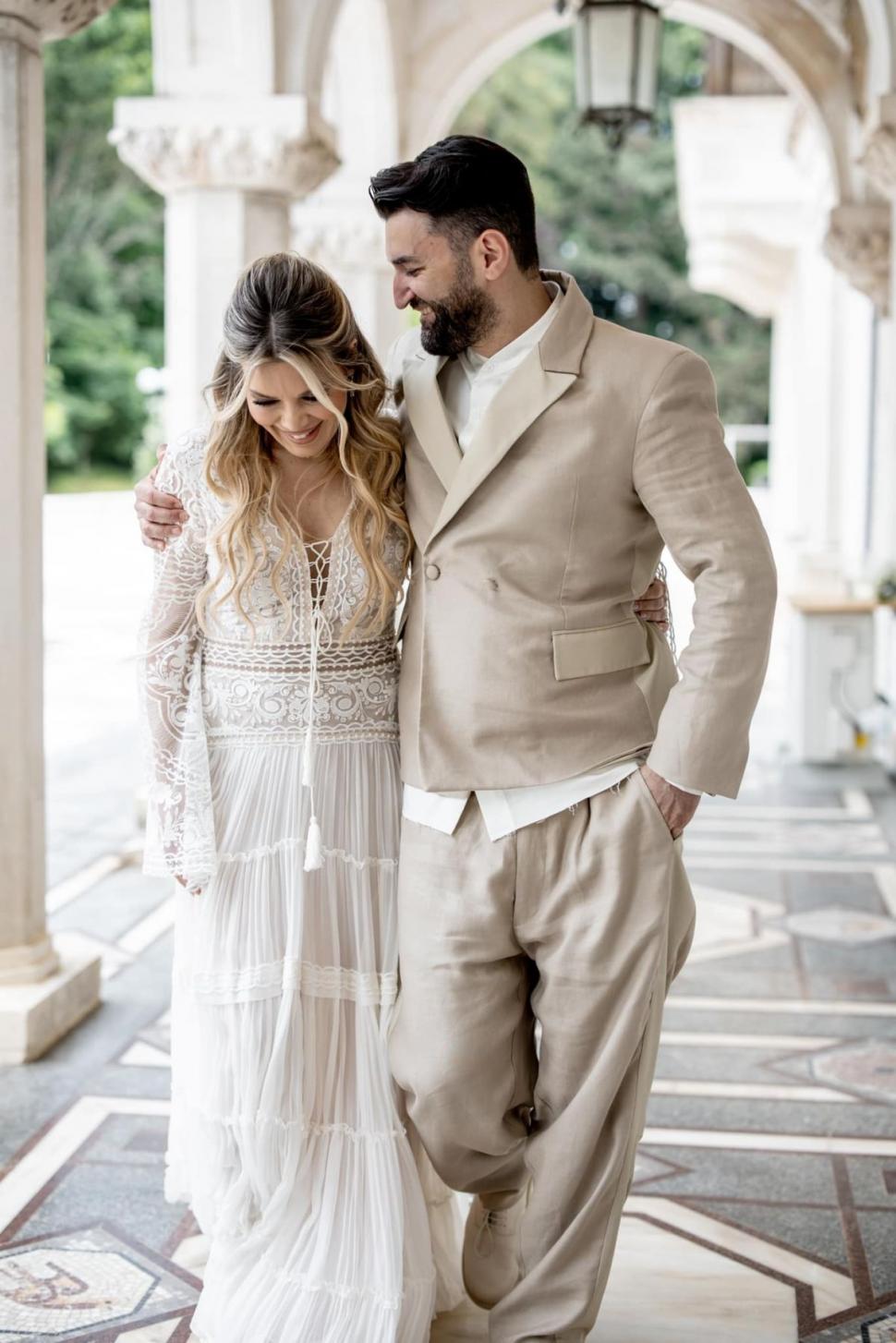 Numele pe care îl va avea Gina Pistol în buletin după căsătorie. "Un numerolog mi-a spus că e de bine" 836671