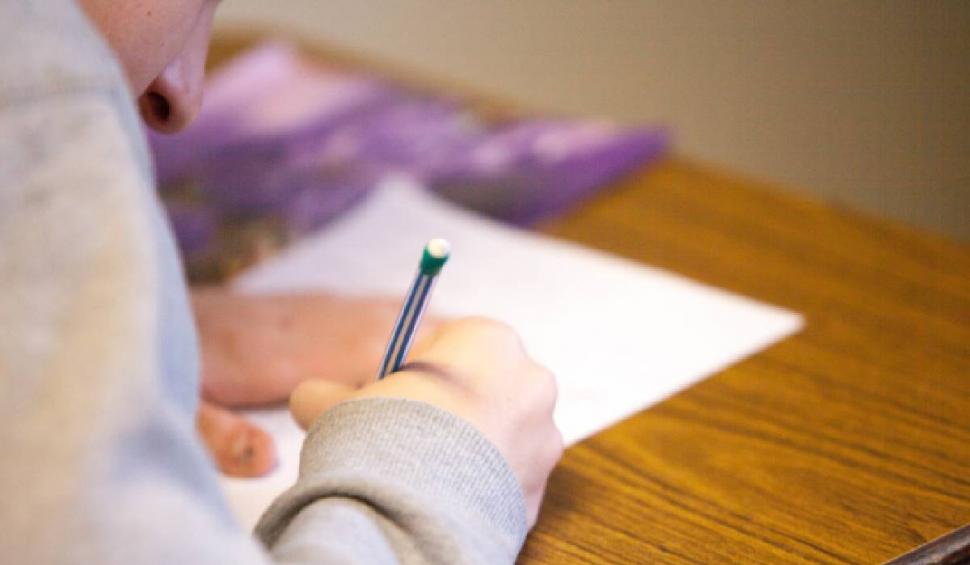 Ultima ofertă a Guvernului pentru profesorii care sunt în grevă: prime. "Este un efort bugetar care depăşeşte 700 milioane lei" 836701