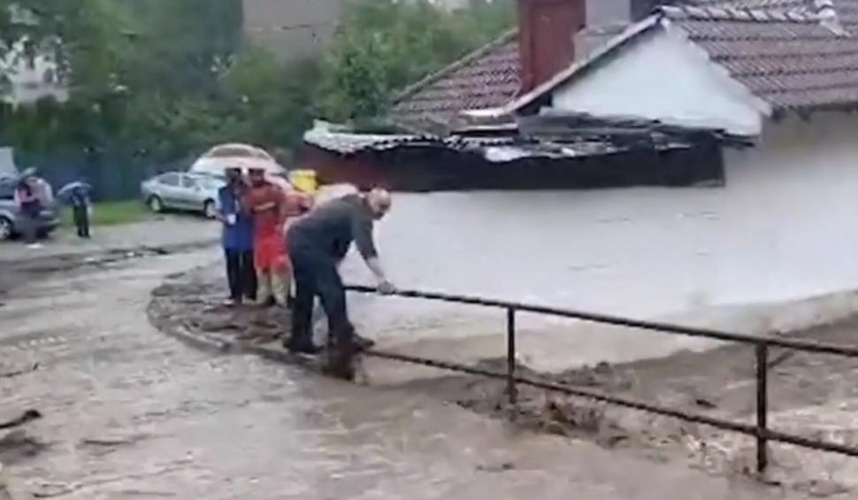 Imagini apocaliptice cu furtunile care au făcut ravagii în România | ANM, noi alerte de cod portocaliu de inundaţii 836948