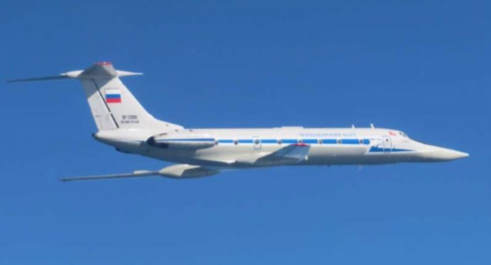 O aeronavă militară de transport rusă a fost detectată în zona de responsabilitate a NATO