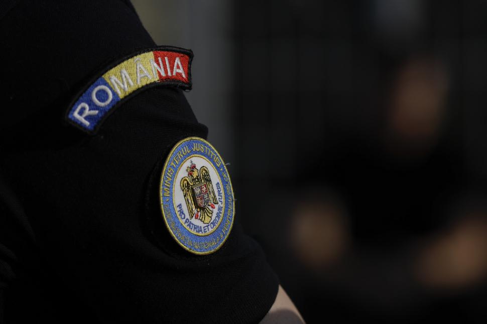 Începe haosul în închisorile din toată ţara | Gardienii protestează 837311