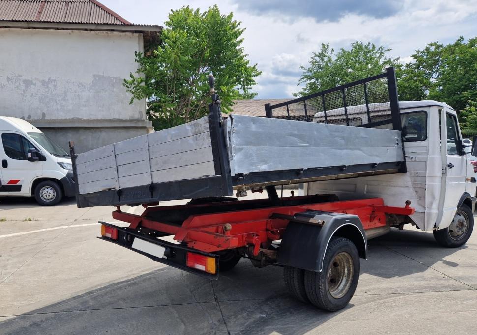 "Misiune mai puțin obișnuită la RAR Tulcea” Ce a făcut șoferul unei autoutilitare după ce vehiculul a picat inspecția 837464