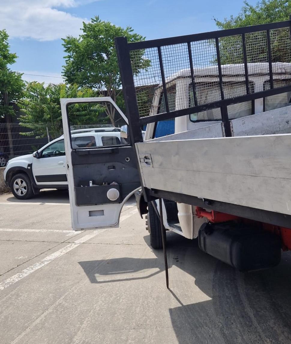 "Misiune mai puțin obișnuită la RAR Tulcea” Ce a făcut șoferul unei autoutilitare după ce vehiculul a picat inspecția 837467